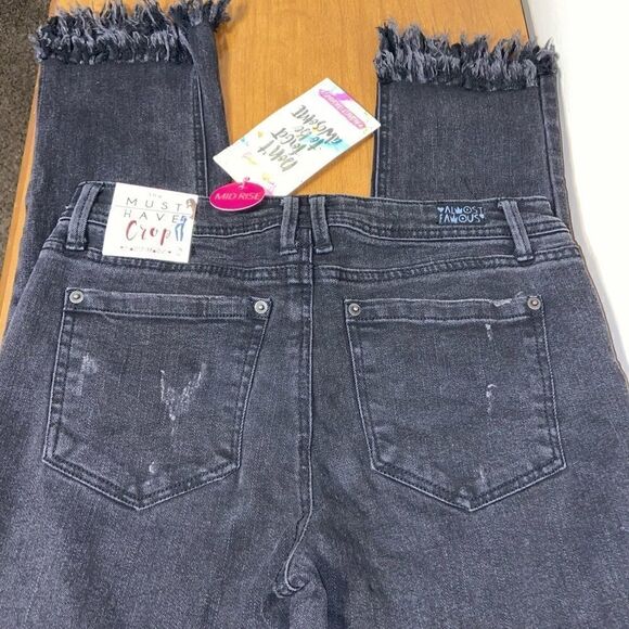 NWT almost famous distressed crop black denim jeans - Picture 7 of 10